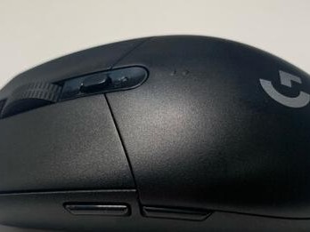 探索罗技M320鼠标的卓越性能与舒适度（解析M320鼠标的创新设计和高精度操控，带给您完美的使用体验）