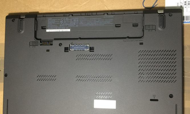 ThinkPadT460p换屏幕教程（完善的指南，让你轻松替换ThinkPadT460p的屏幕）